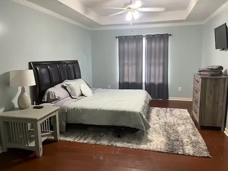 3602 Cullen Dr — Photo 4
