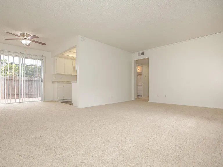 The Monrovia Apartment Homes — Photo 21