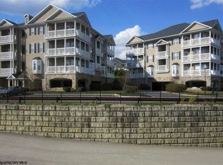 1635 Suncrest Vlg, Morgantown, WV 26505