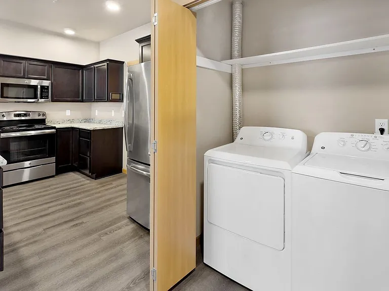 Tremezzo Apartments — Photo 96