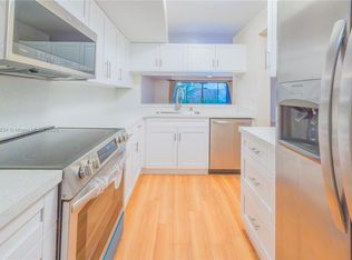 7890 SW 86th St APT 11, Miami, FL 33143