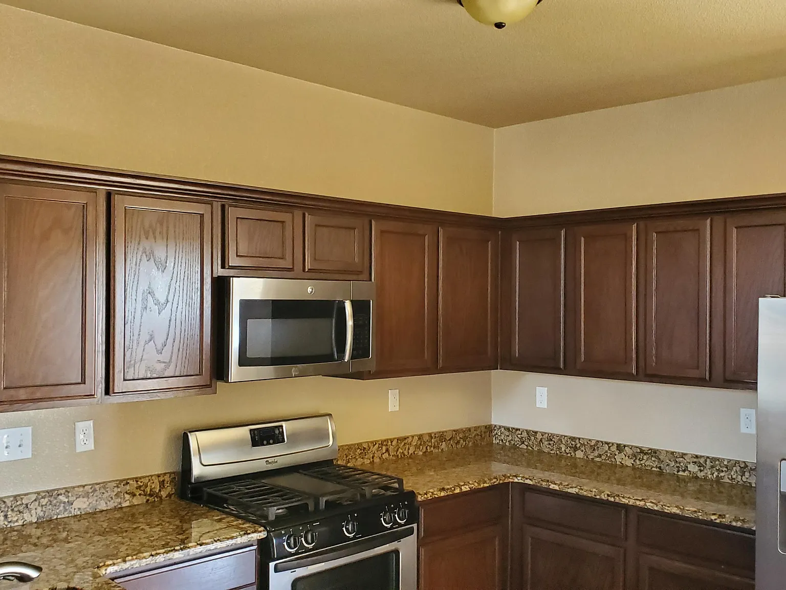 4 bed, 3.5 bath, 1899 sqft, $1,895 — Photo 4