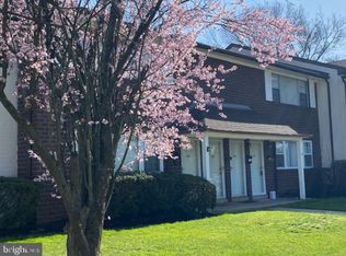 810 N Forklanding Rd #107-U107, Maple Shade, NJ 08052