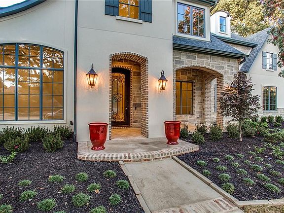 3rd image of 3837 Alta Vista Ln