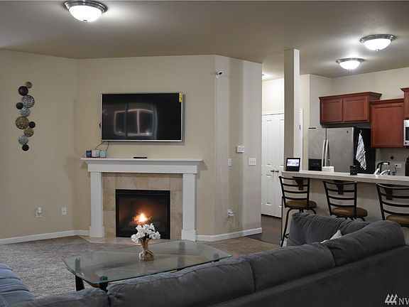 5th image of 4525 McKinley St NE