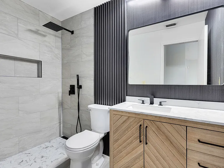 6178 Westgate Dr #304 — Photo 18