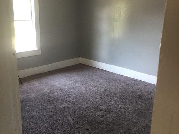2nd image of 340 McPheron Ave