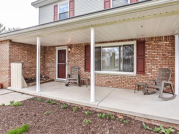 5th image of 3854 Oak Dr