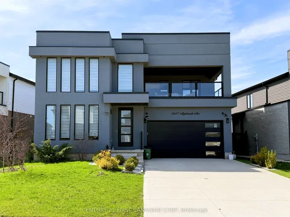 1647 Applerock Ave, London, ON N6G 0X6