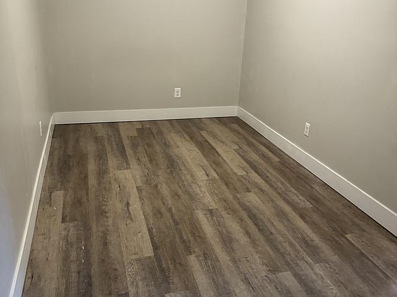 4th image of 1155 Kentucky Ave #17041136