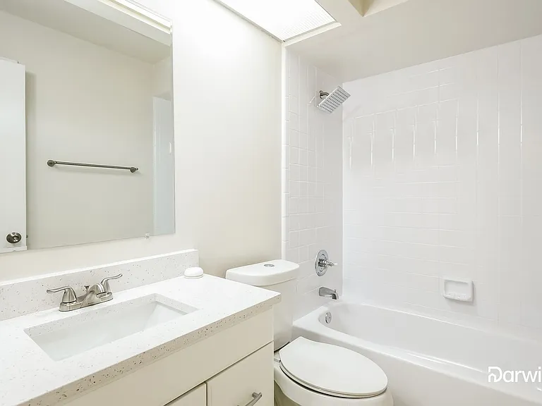621 Torrey Oaks Ct — Photo 14