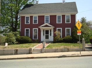 42 S Main St, Uxbridge, MA 01569