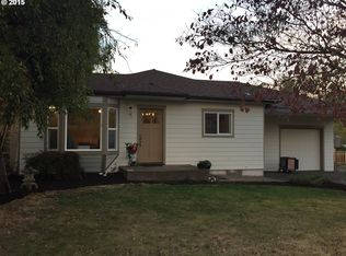 179 A V Davis Rd, Oregon City, OR 97045