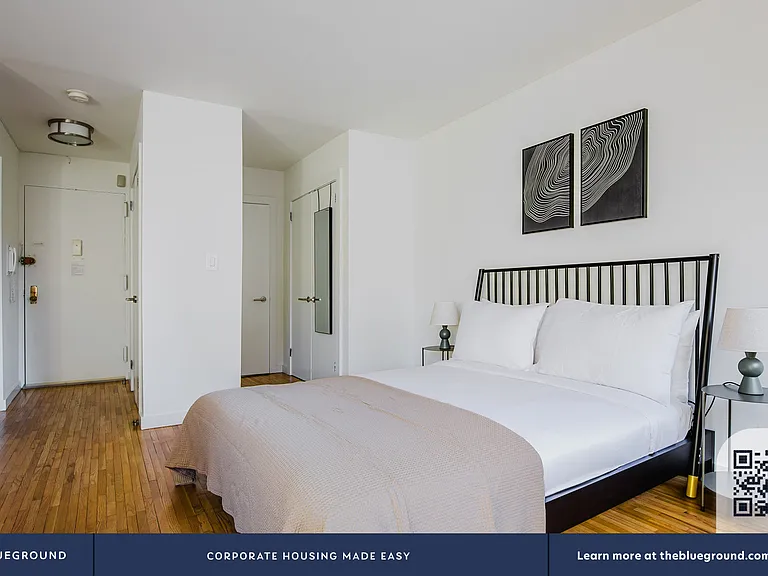 309 W 30th St #7D — Photo 9