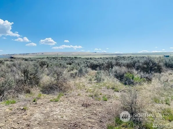 7996 SE F Road, Othello, WA 99344