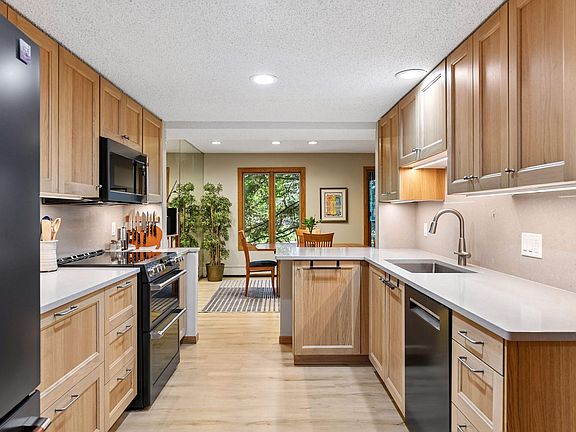 4th image of 6051 Laurel Ave APT 112