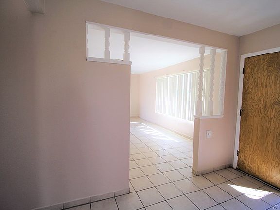 5th image of 2930 Cindy Ln