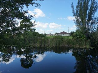 506 NE 15th Ter, Cape Coral, FL 33909