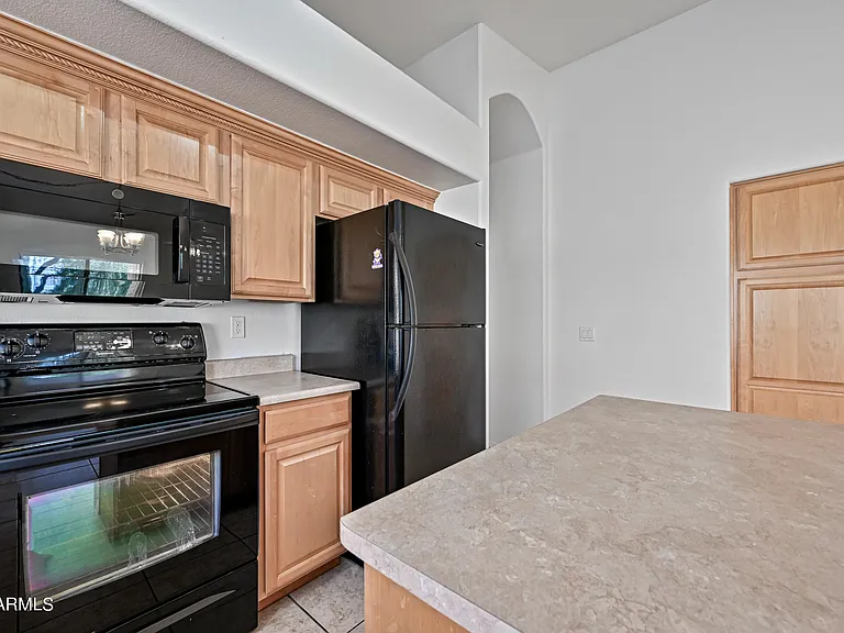 7160 E Lindner Ave — Photo 13