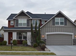 5532 N Fox Run Way, Meridian, ID 83646