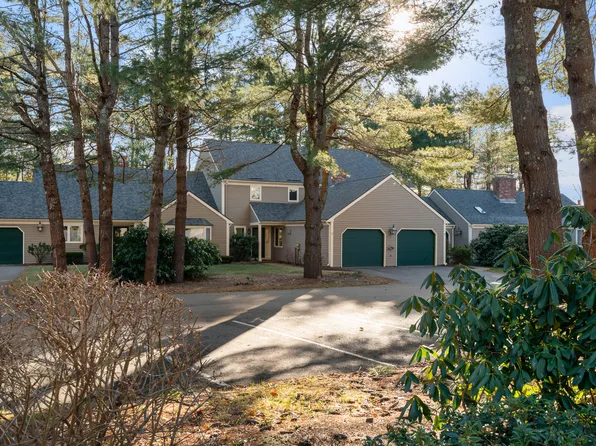 18 Foreside Common Drive #18, Falmouth, ME 04105