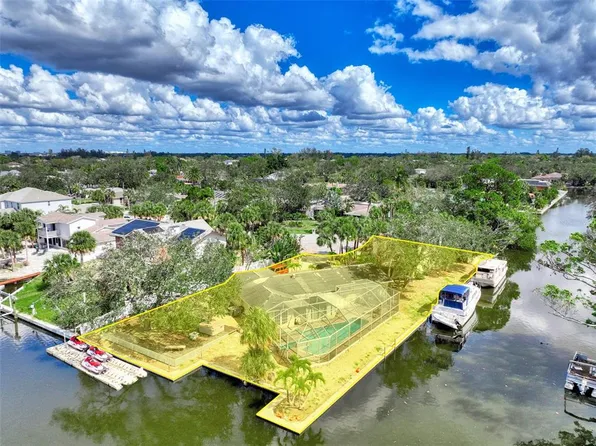 5174 Sandy Cove Ave #26, Sarasota, FL 34242