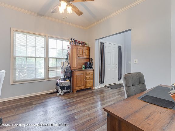 4th image of 2212 Beechnut Trl