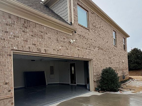 2nd image of 5325 Chesire Ct