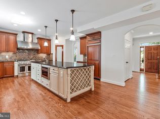 6312 Maryview St, Alexandria, VA 22310