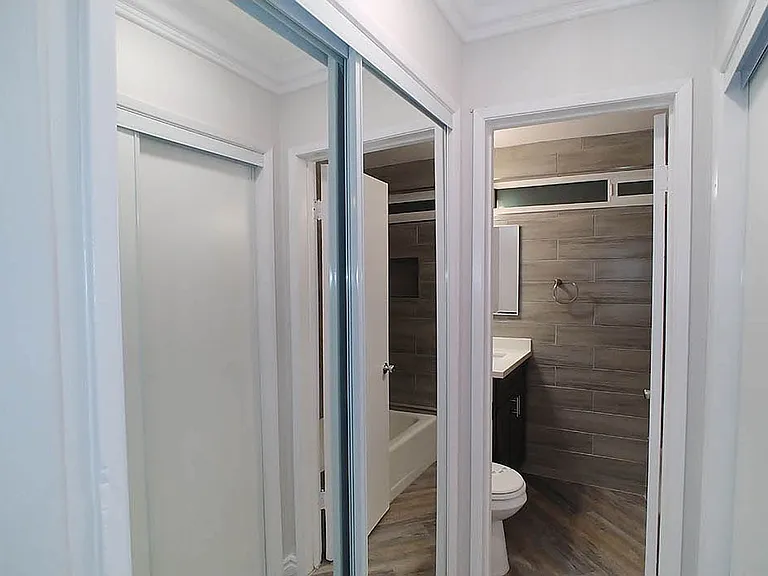 Edgemont Apts — Photo 55