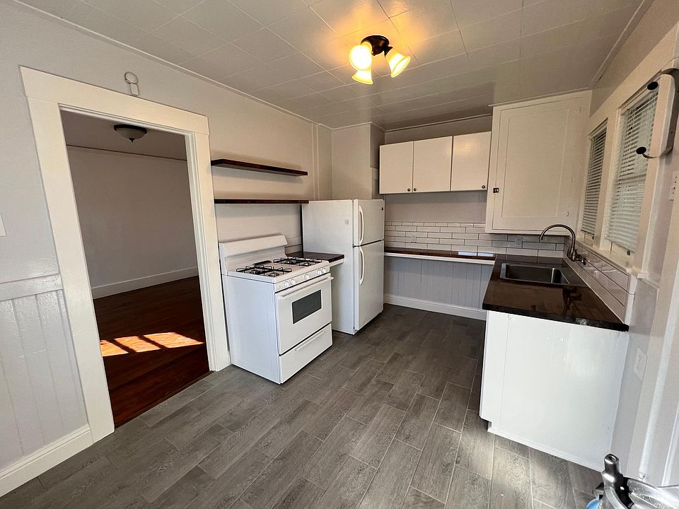 1st image of 718 1st Ave