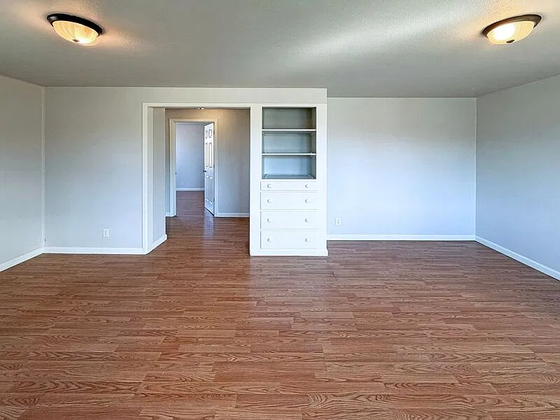 2 bed, 1.0 bath, 1200 sqft, $1,395 — Photo 2