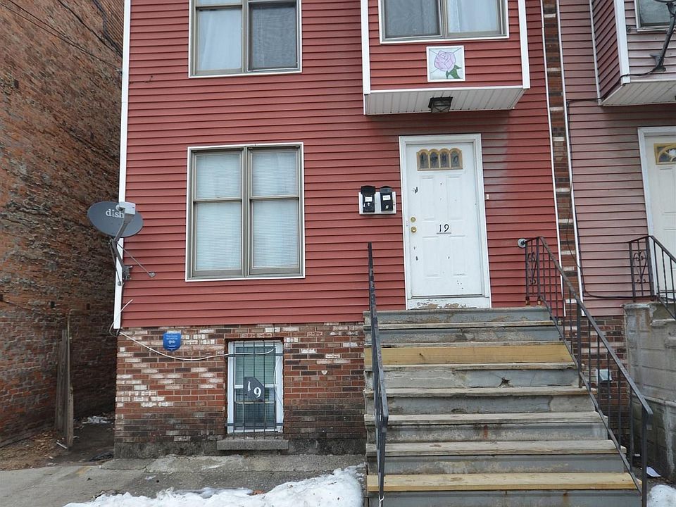 1st image of 19 Dana Ave