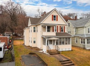 11 Grant St, Holyoke, MA 01040
