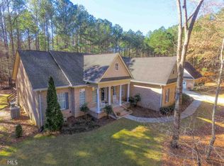 145 Kimberly Ct, Senoia, GA 30276