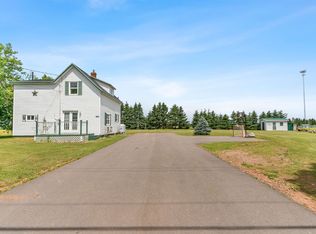 768 Dock Rd, Egmont Parish, PE C0B1B0