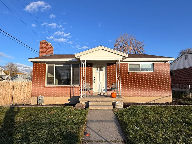 605 S Emery St — Photo 1