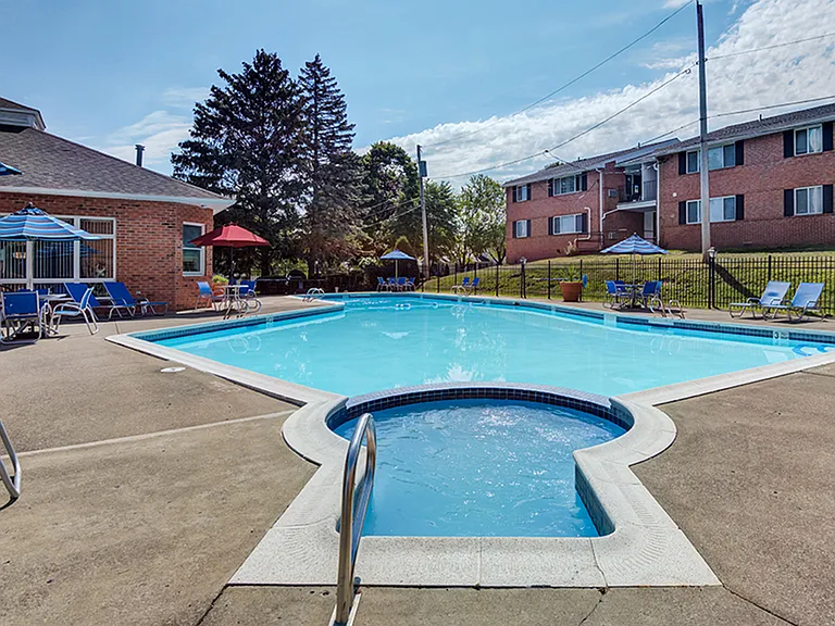 Perinton Manor Apartment Homes — Photo 13