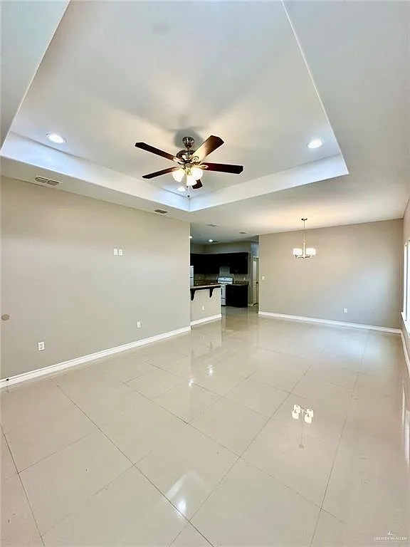 3 bed, 2.0 bath, 1310 sqft, $1,490 — Photo 4