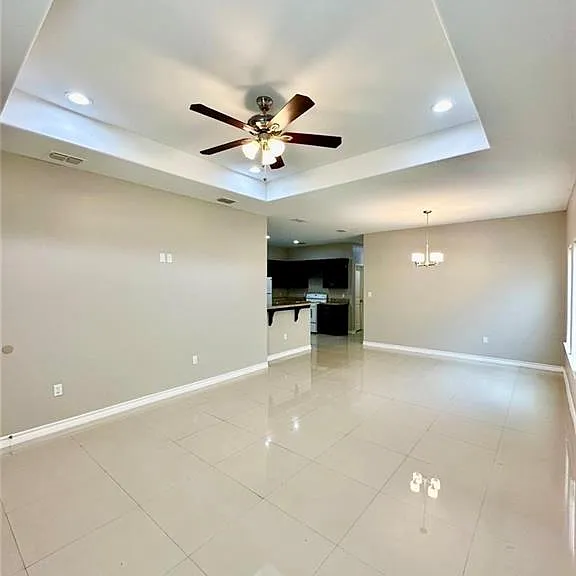 1022 Escondido Ln W #A — Photo 4