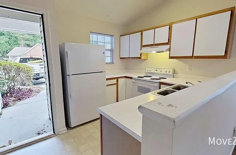 305 Saint Rosea Dr — Photo 21