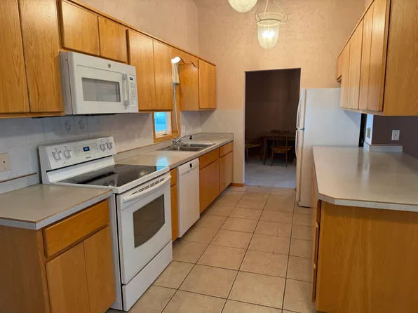 312 W 12th St, Laurel, MT 59044