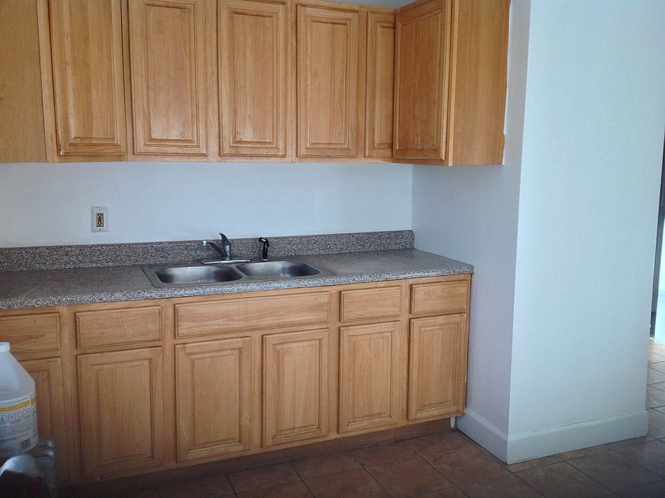 1st image of 309 Sanford Ave #1