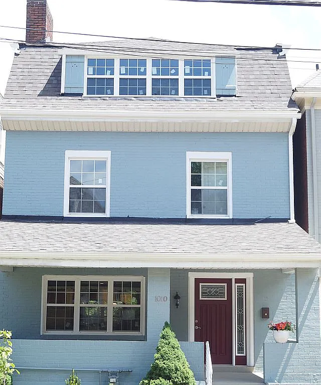 1010 Chislett St photo 1