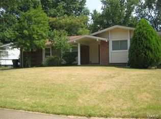 2100 Wedgwood Dr W, Florissant, MO