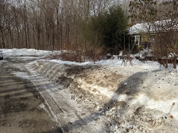 40 Towns End Road, Newtown, CT 06470