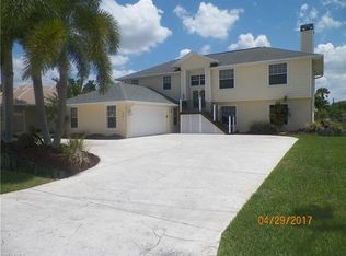 17 SE 12th Ct, Cape Coral, FL 33990