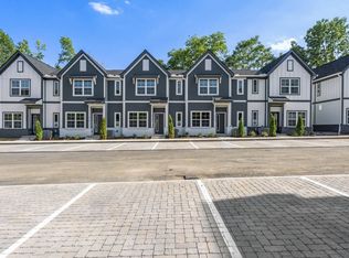 700 N Dupont Ave #502, Madison, TN 37115