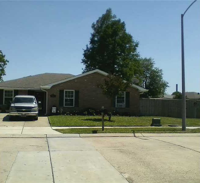 1st image of 8404 Fairfax Dr