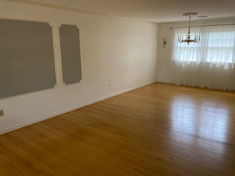 54 Sycamore Ln — Photo 16